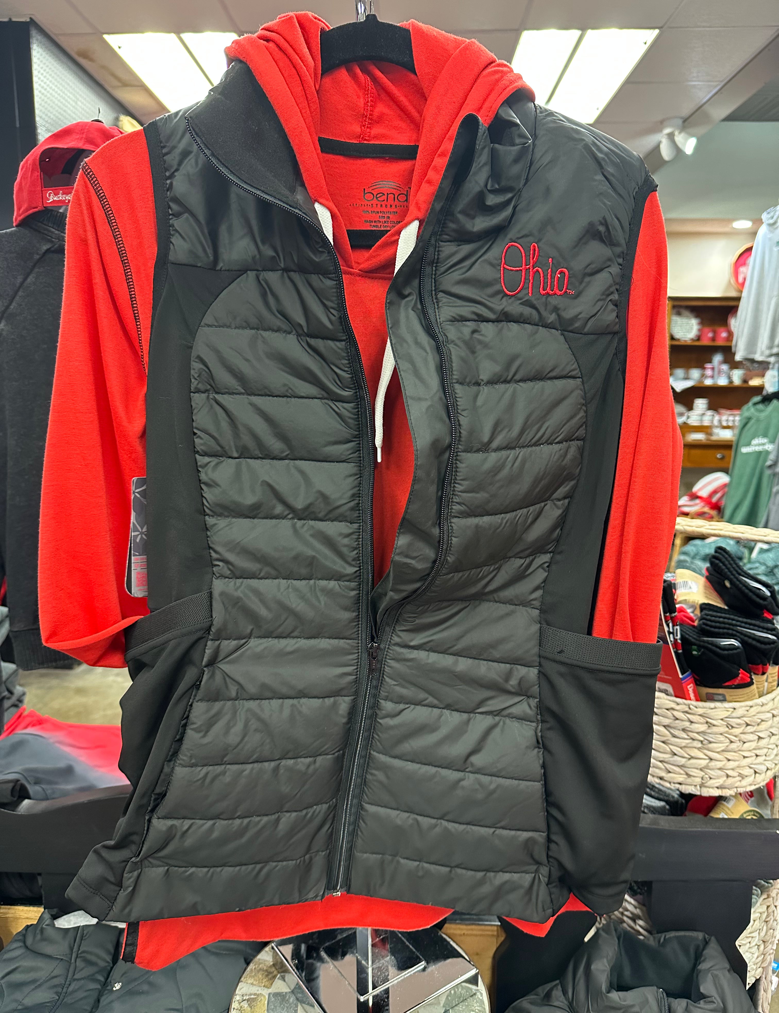 instore: OHIO STATE "BUCKEYE LEAVES" PERFORMANCE VEST IN BLACK